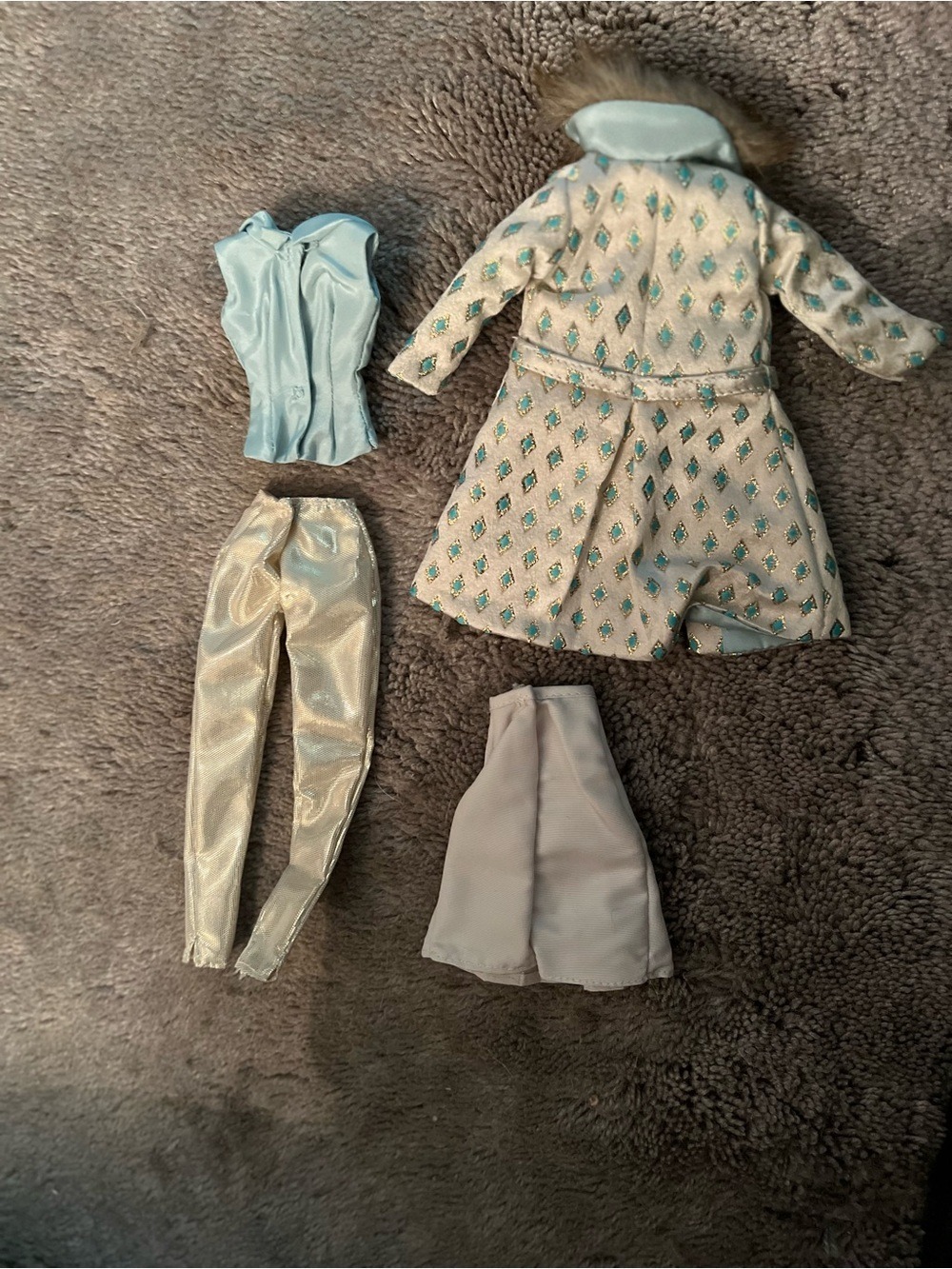 Barbie “Continental Holiday” Light Blue Coat & Pastel Outfit Set - Picture 2 of 4
